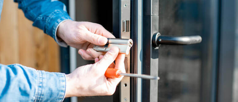 Commercial Locksmith Dean